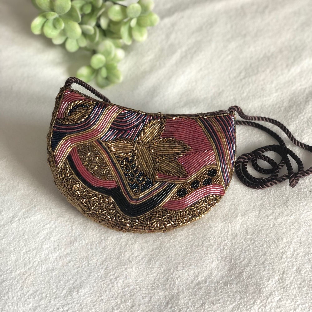 Gorgeous beaded crossbody purse - Picture 1 of 16